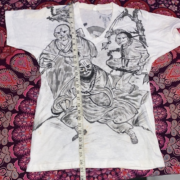 Vintage 80s Hand Drawn Kung-Fu legends T-shirt. Size L. See measurements - Picture 9 of 12